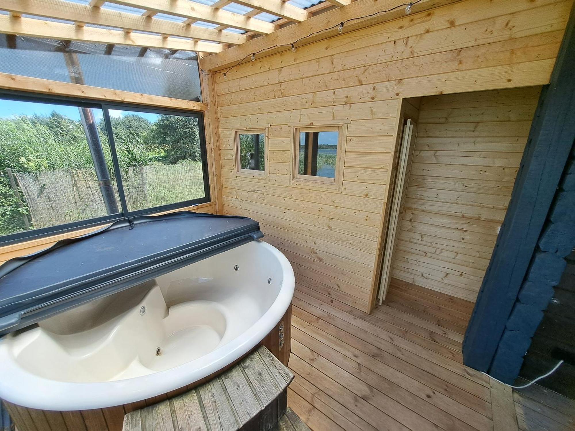 Chill House Villa Miezonys Kültér fotó